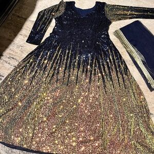 Women’s long full double shade sequin dress size Medium to large